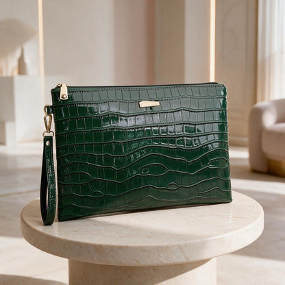 Green Crocodile Clutch Bag, Emerald Wristlet Purse, Embossed Evening Bag, Textured Green Handbag, Zip Top Party Purse