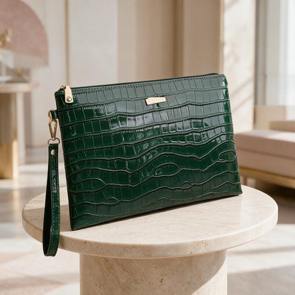 Green Crocodile Clutch Bag, Emerald Wristlet Purse, Embossed Evening Bag, Textured Green Handbag, Zip Top Party Purse